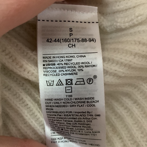 Banana Republic Italian Wool Cashmere blend Sweater - Picture 5 of 8